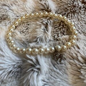 Free when bundled! Fashion pearl bracelet - See Bundle Discount Message